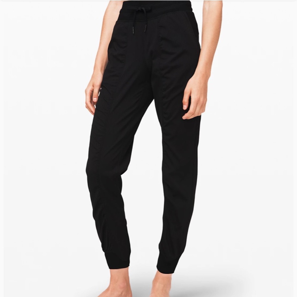 LuluLemon Dance Studio Jogger